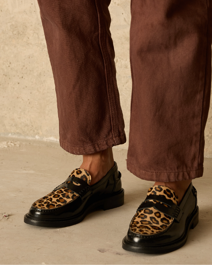 MOCASÍN GÉNOVA BLACK LEOPARDO