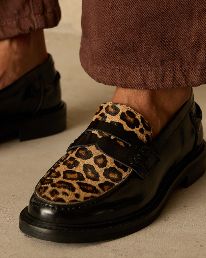 MOCASÍN GÉNOVA BLACK LEOPARDO
