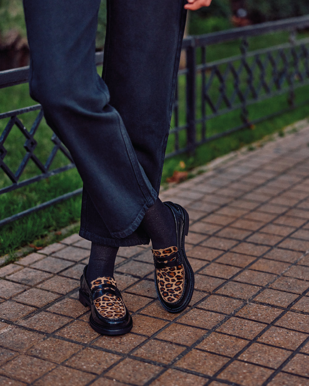 MOCASÍN GÉNOVA BLACK LEOPARDO