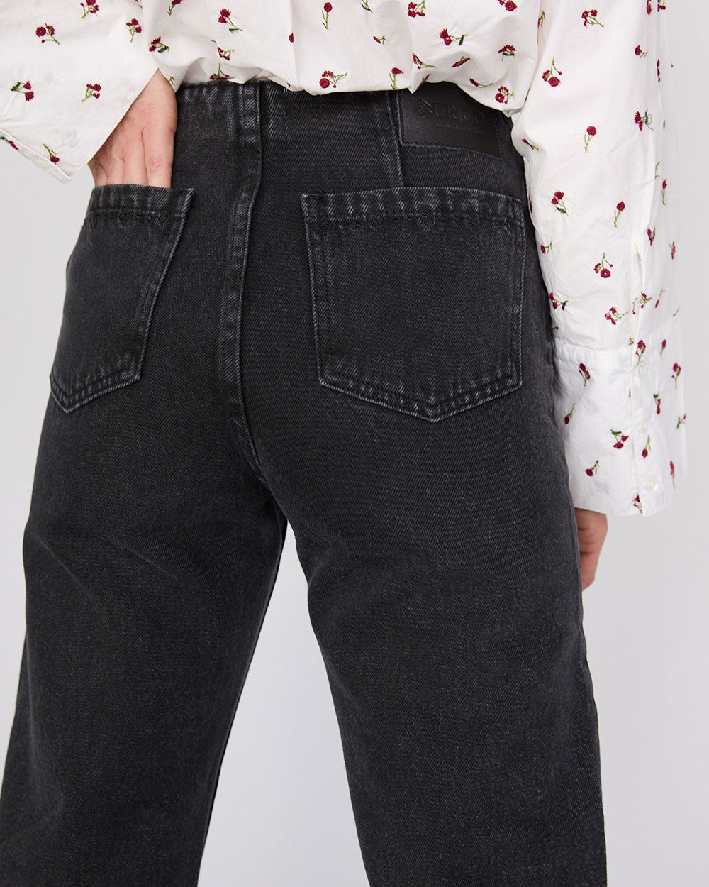 JEANS BRASS BLACK