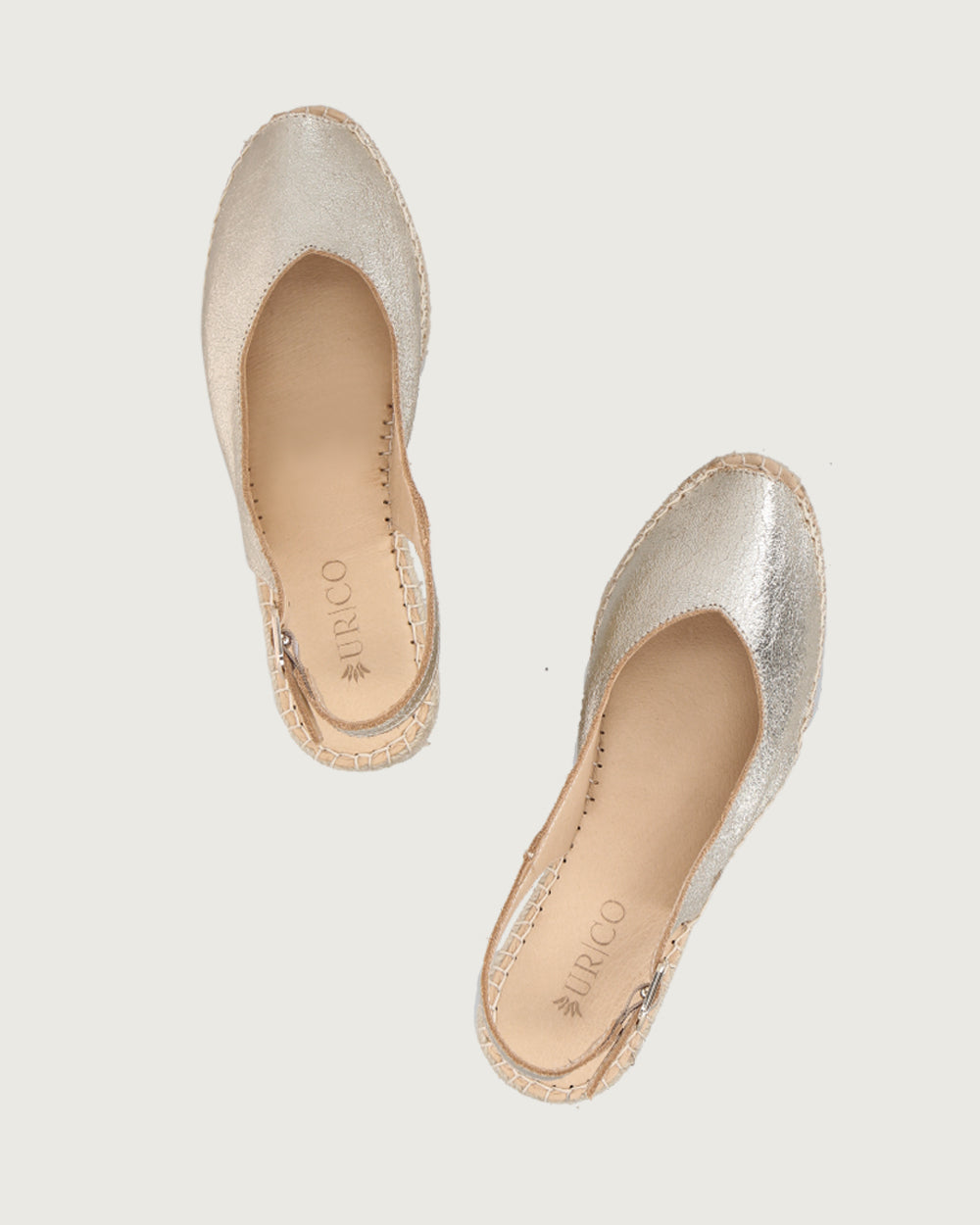 Sandalia de cuña cuero liso y yute 100% natural Urco Label, calzado slow fashion atemporal hecho en España.