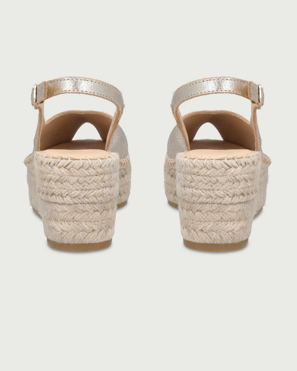 Sandalia de cuña cuero liso y yute 100% natural Urco Label, calzado slow fashion atemporal hecho en España.