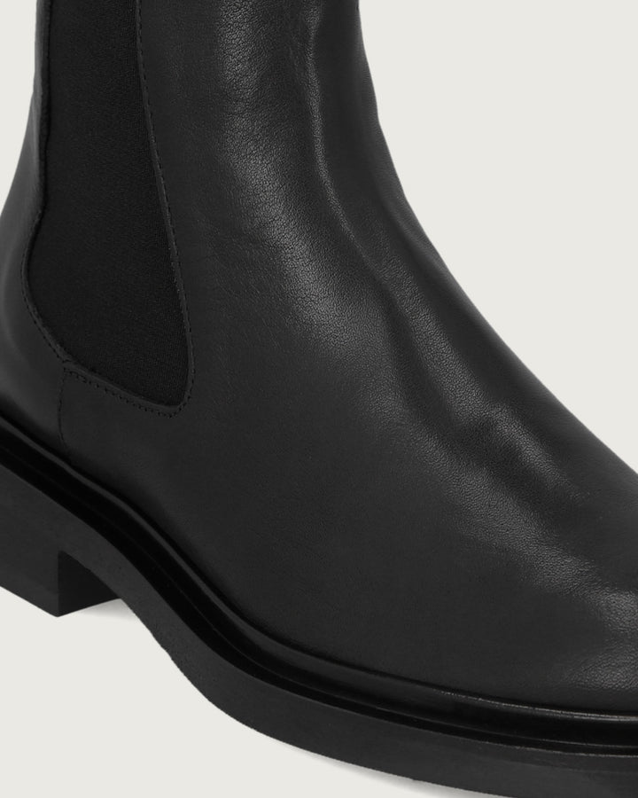 BOTÍN AGNES BLACK LISO
