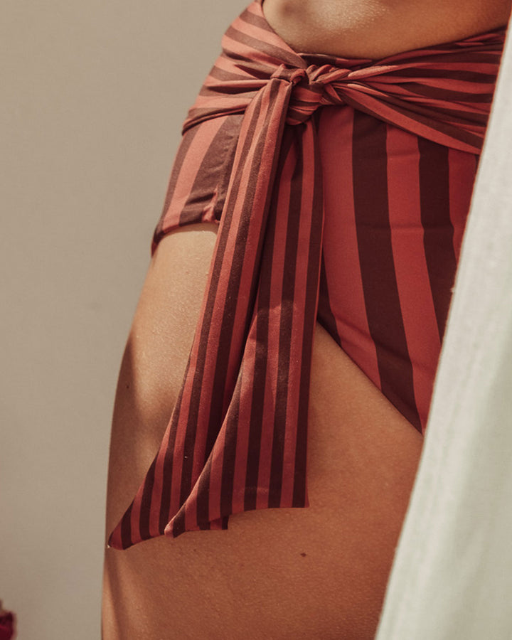 ONE PIECE MONDRAGO COFFEE STRIPES