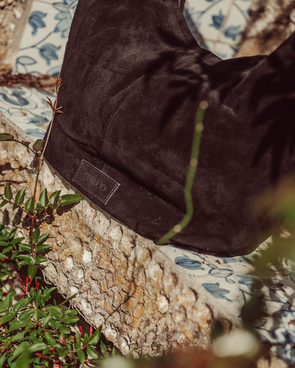 CARTERA WHITNEY BLACK