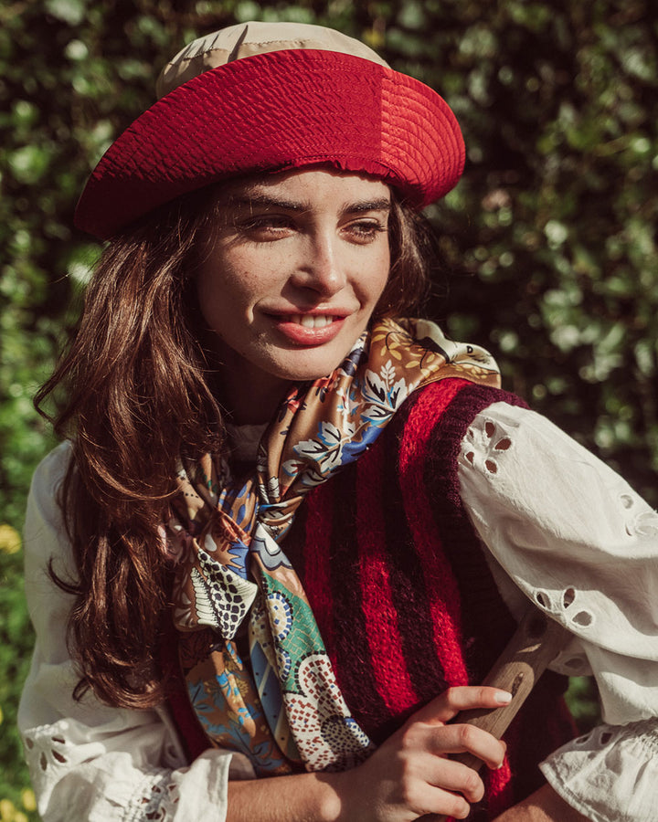 CHALECO ESME RAYAS VINO