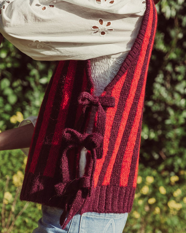 CHALECO ESME RAYAS VINO