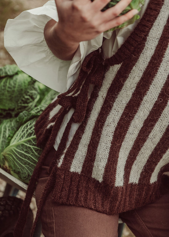 CHALECO ESME RAYAS CAFÉ