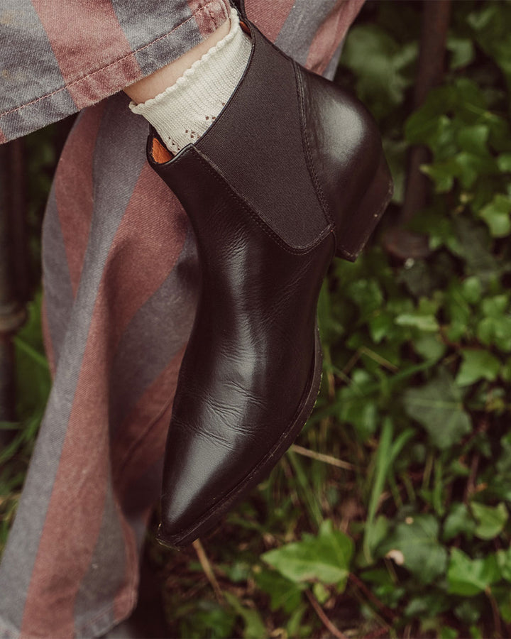 BOTÍN SARI NEGRO LISO PREVENTA