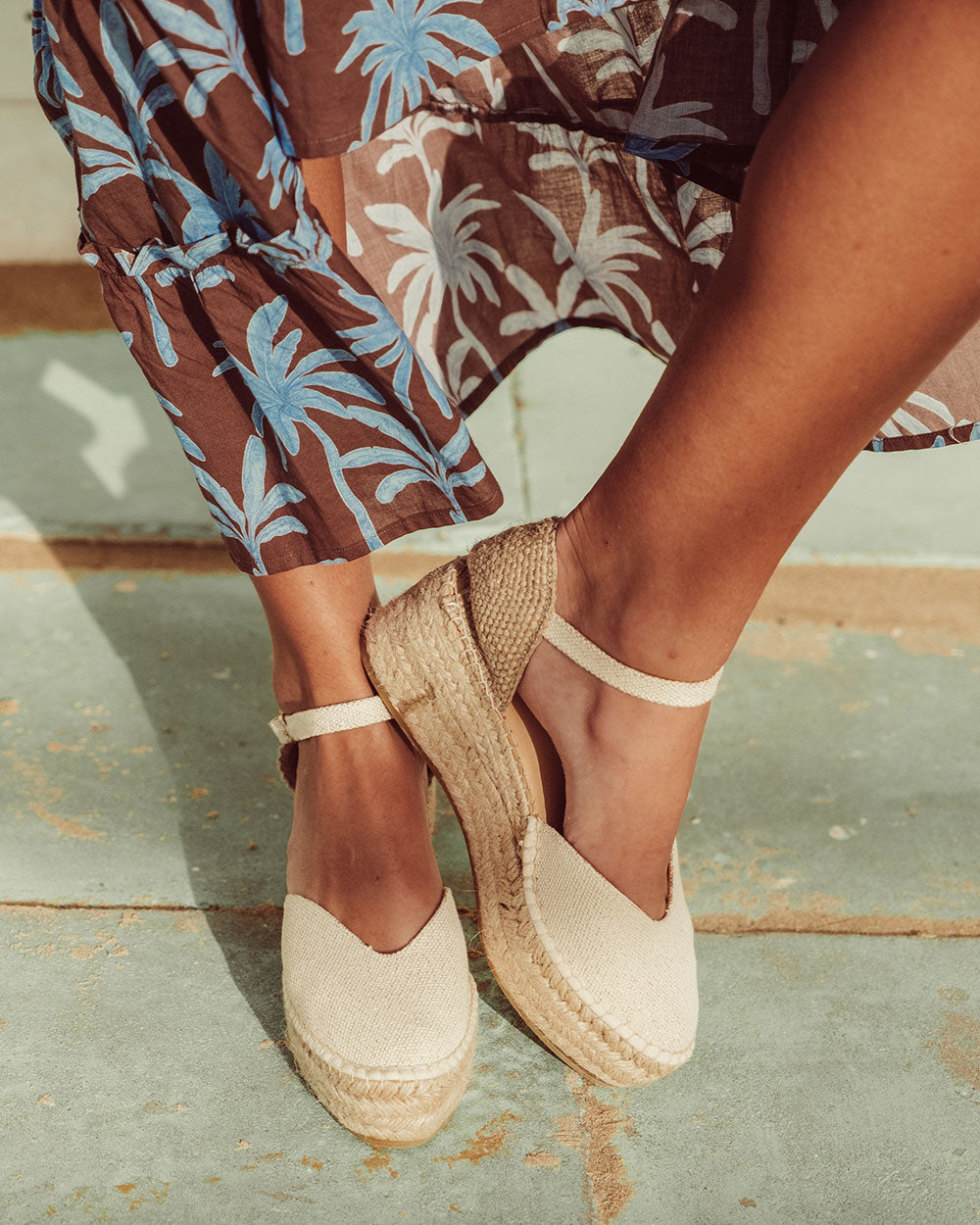 CUÑA MARSELLA BEIGE BRILLOS