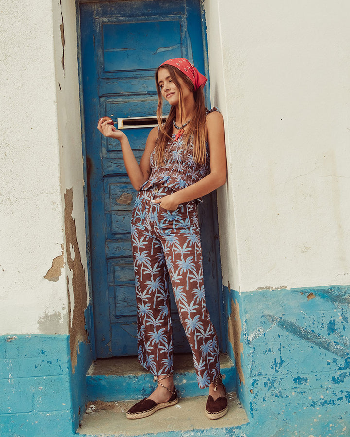 Blusa Celine strapless 100% algodón café con tirantes removibles y detalle de panal, top sostenible para mujer Chile.