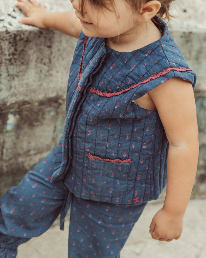 VEST PETITE PASCUALINA BLUE RED ORCHID