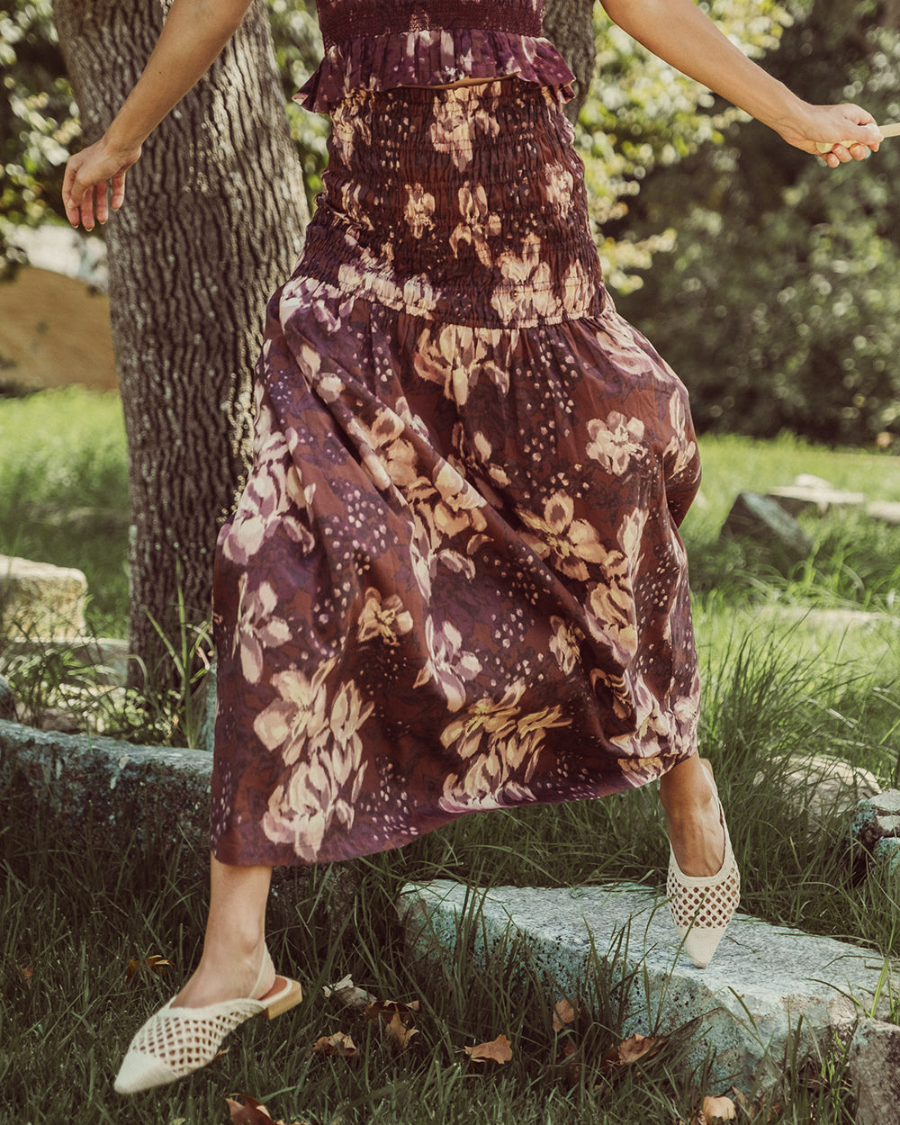 FALDA CELESTINA FLORAL BURGUNDY