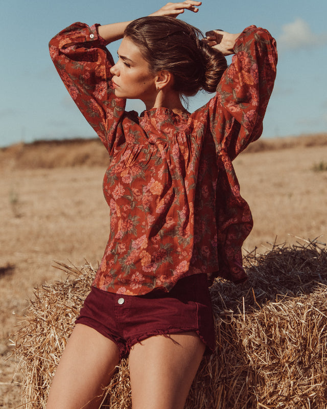 BLUSA SUSAN RED FLOWERS