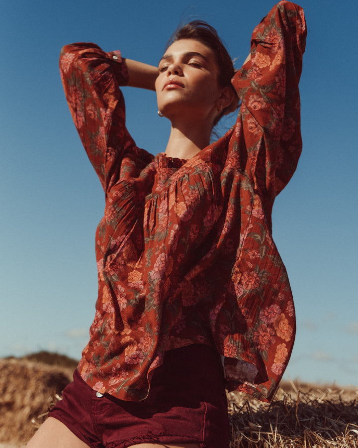 BLUSA SUSAN RED FLOWERS