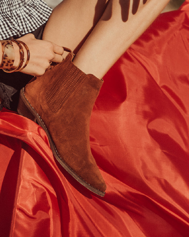 BOTIN VELVETTA LADRILLO