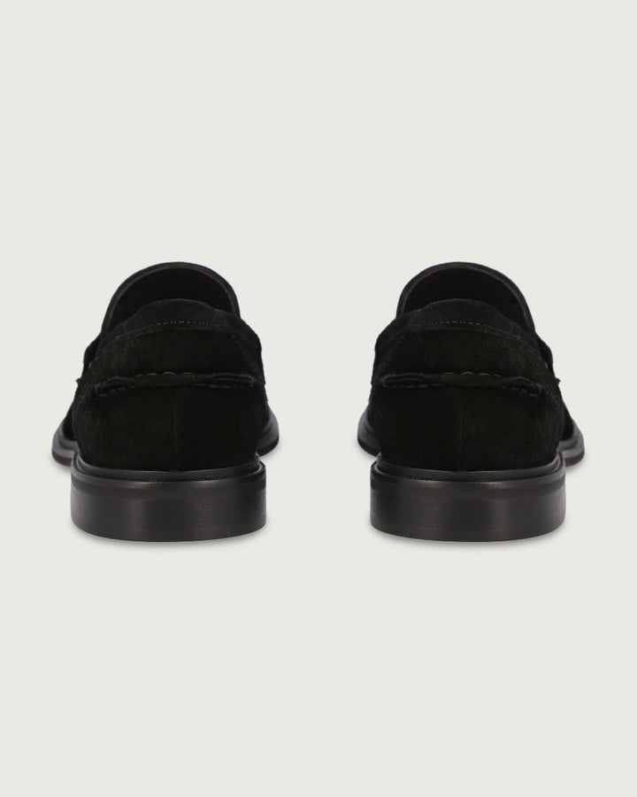 MOCASÍN GÉNOVA BLACK GAMUZA