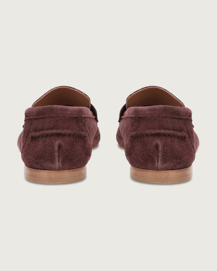 Mocasín Margot color burdeo en cuero gamuzado, calzado artesanal Made in Italy con taco de 1,2 cm y plantilla de cuero, diseño clásico sofisticado.