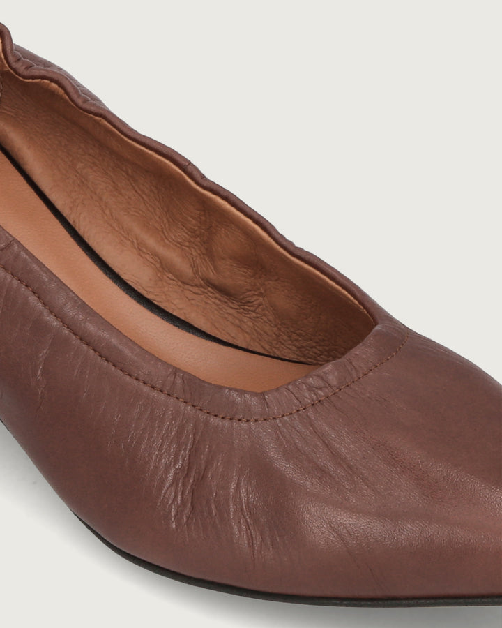 ZAPATO CON TACO MIKA CARAMELO