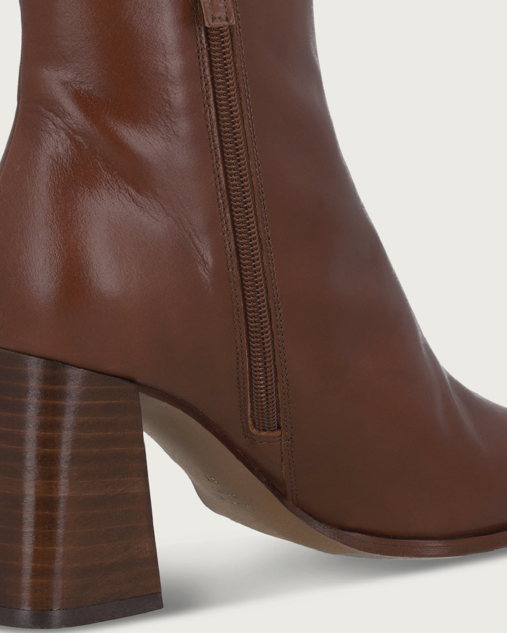 BOTA SIMONE BROWN