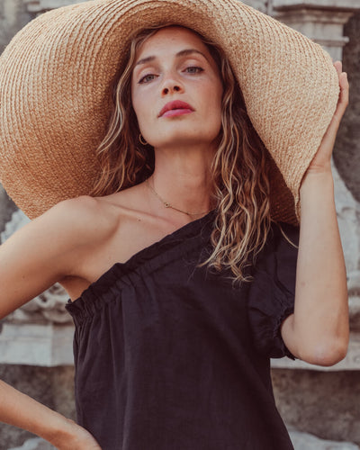 BAHIA BLACK