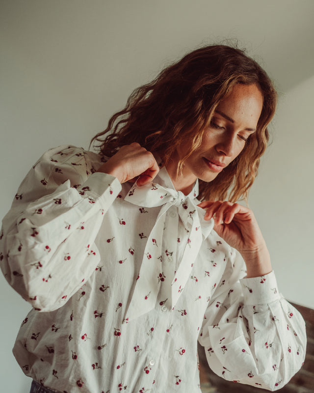 BLUSA MOSS WHITE FLOWERS