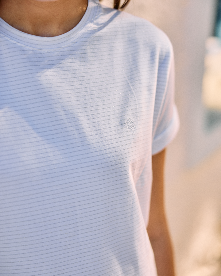 POLERA GRANADA LÍNEAS BRILLOS