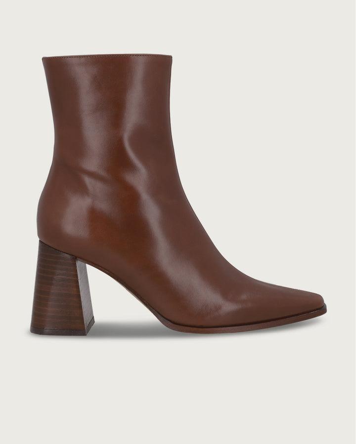 BOTA SIMONE BROWN