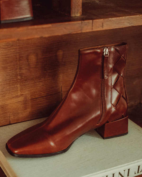 BOTÍN NOISETTE BROWN LISO