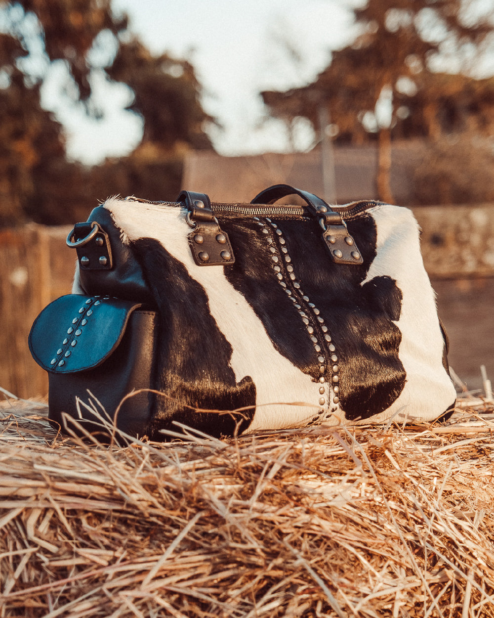 CARTERA CHER BLACK COW SILVER