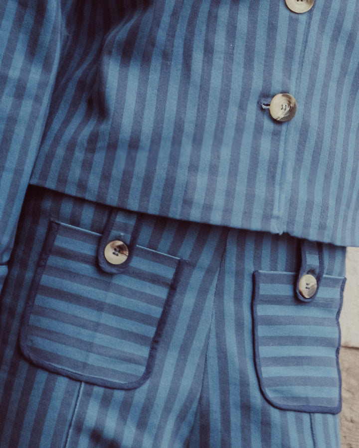 PANTALÓN BURDEOS BLUE LINEAS