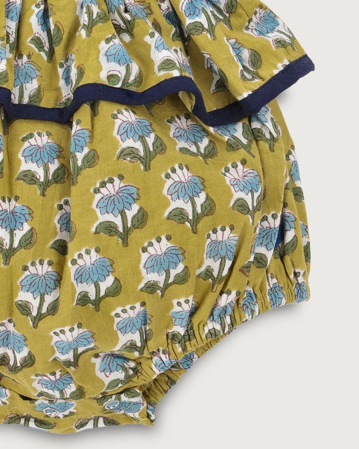 RANITA ROSETA PISTACHIO FLOWERS