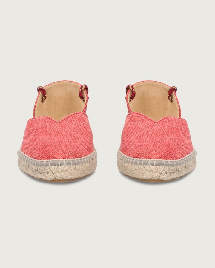 Alpargata Santorini de lona rojo con brillos y cordones trenzados dorados, calzado atemporal hecho a mano en España.