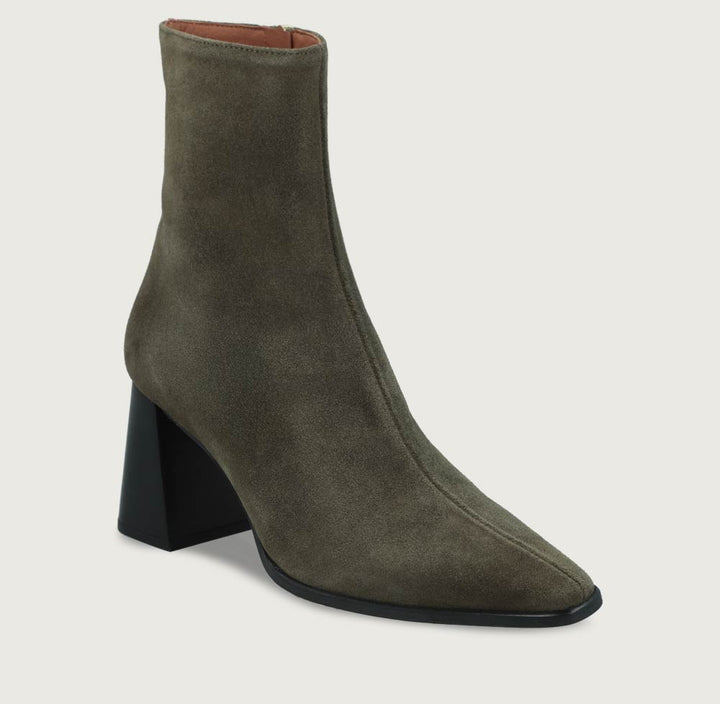 BOTA SIMONE OLIVA
