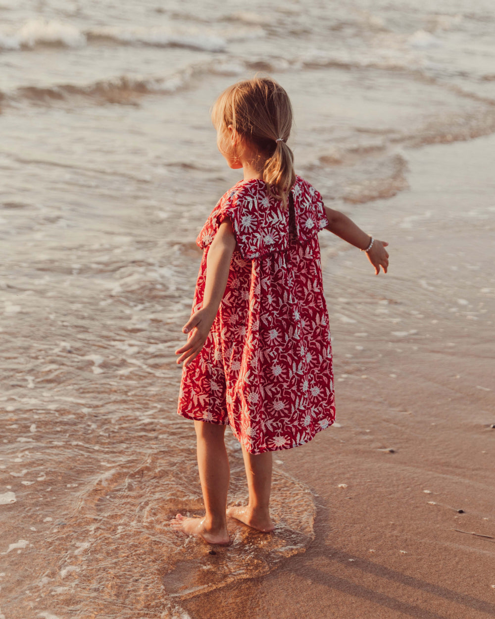 VESTIDO AURORA RED FLOWERS PETIT