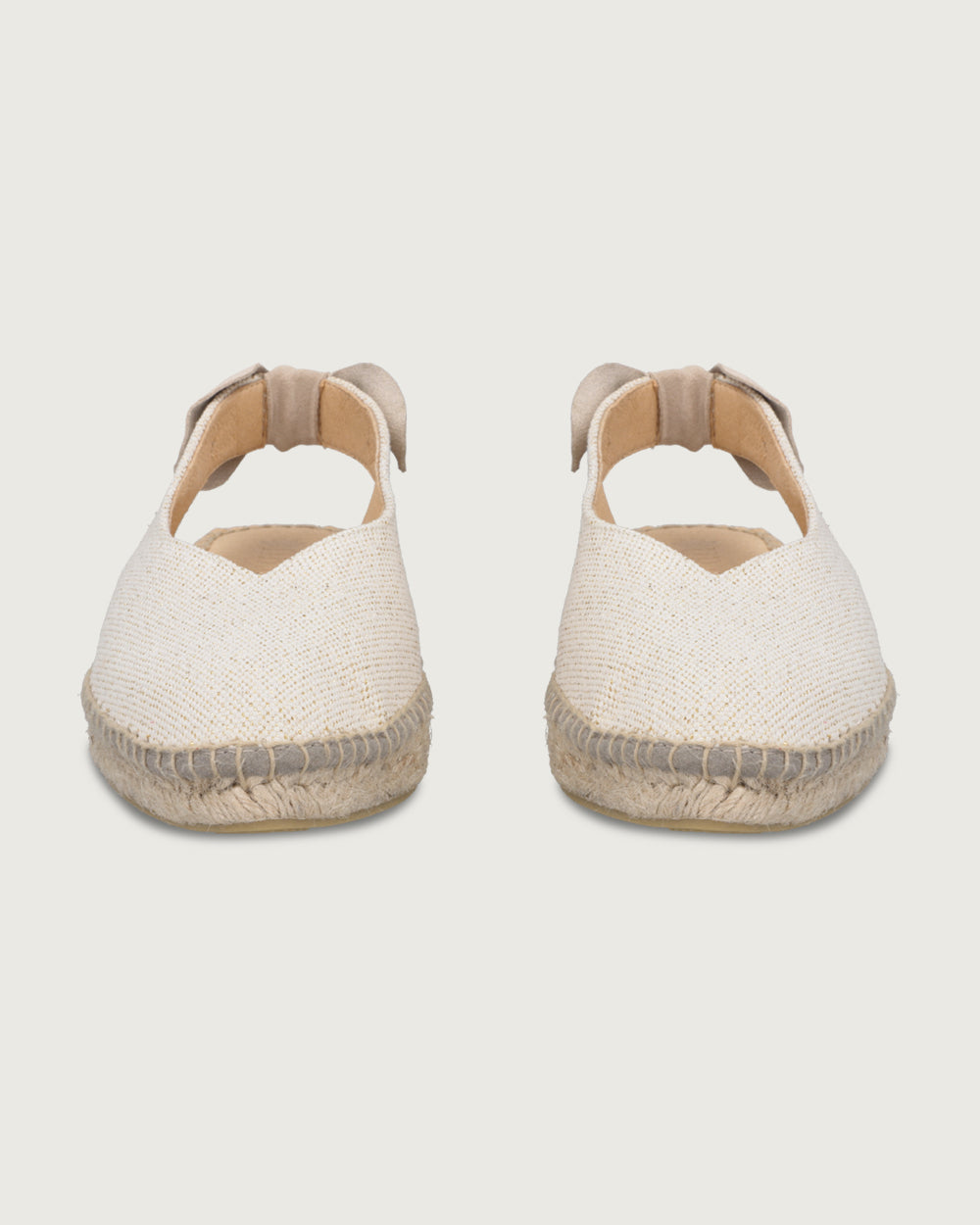 Alpargata Verona romántica de lona crudo con brillos, cinta en el talón y suela de yute (4cm), calzado artesanal hecho en España.