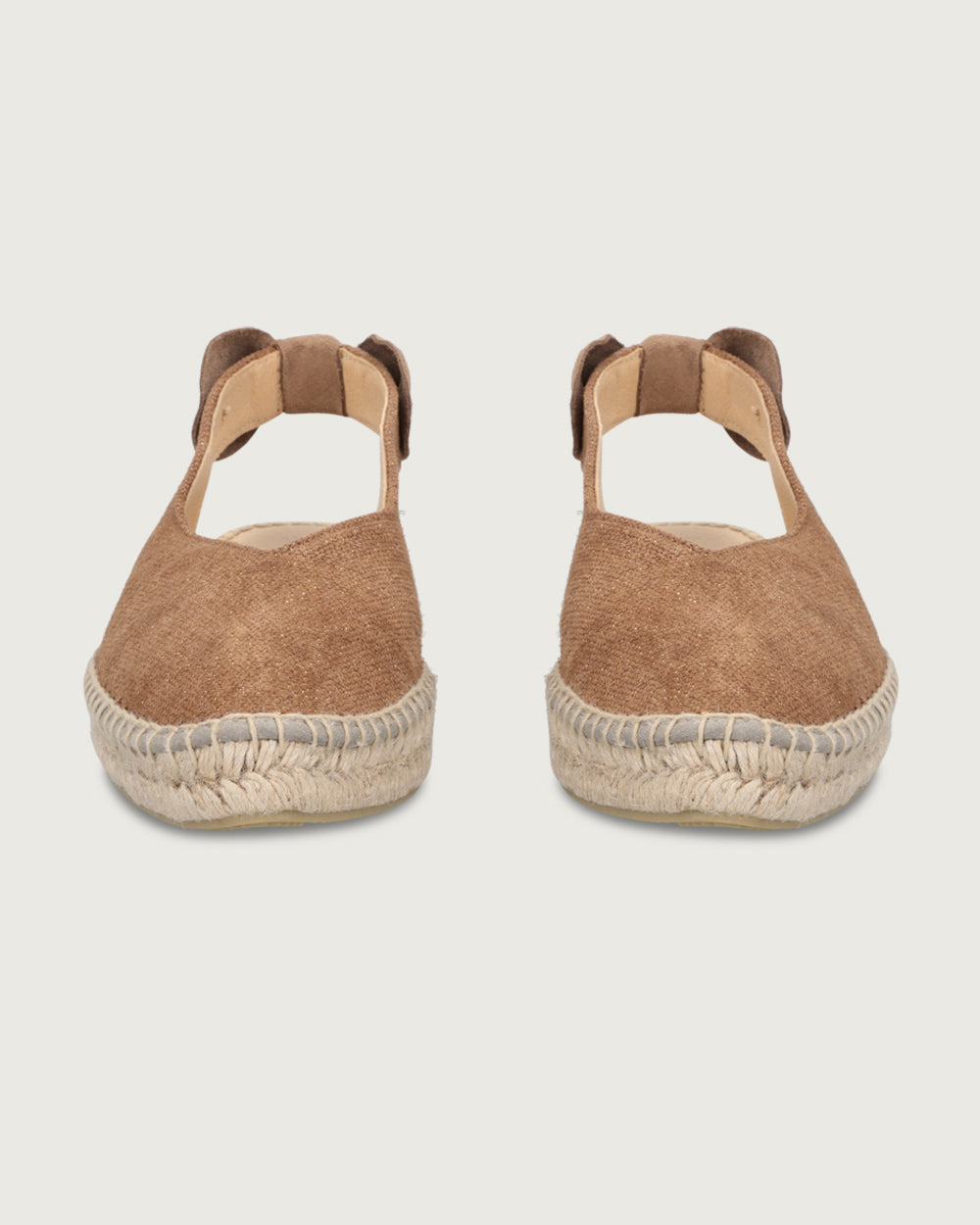 Alpargata Verona romántica de lona crudo con brillos, cinta en el talón y suela de yute (4cm), calzado artesanal hecho en España.