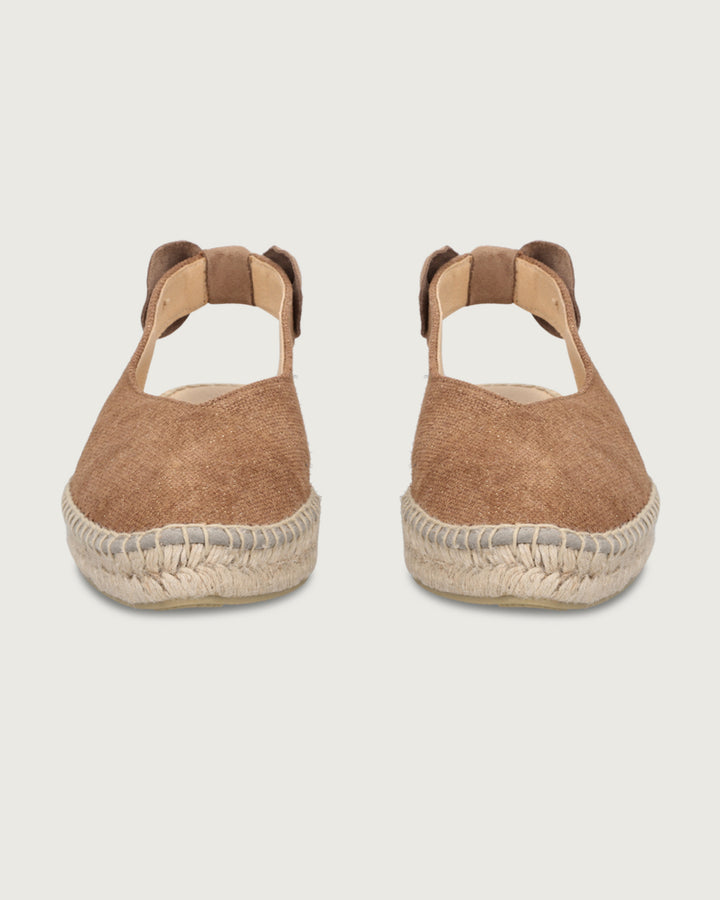 Alpargata Verona romántica de lona crudo con brillos, cinta en el talón y suela de yute (4cm), calzado artesanal hecho en España.