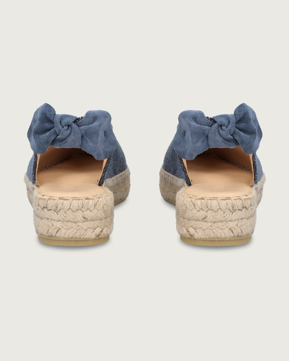 Alpargata Verona romántica de lona azul marino con brillos, cinta en el talón y suela de yute (4cm), calzado artesanal hecho en España.