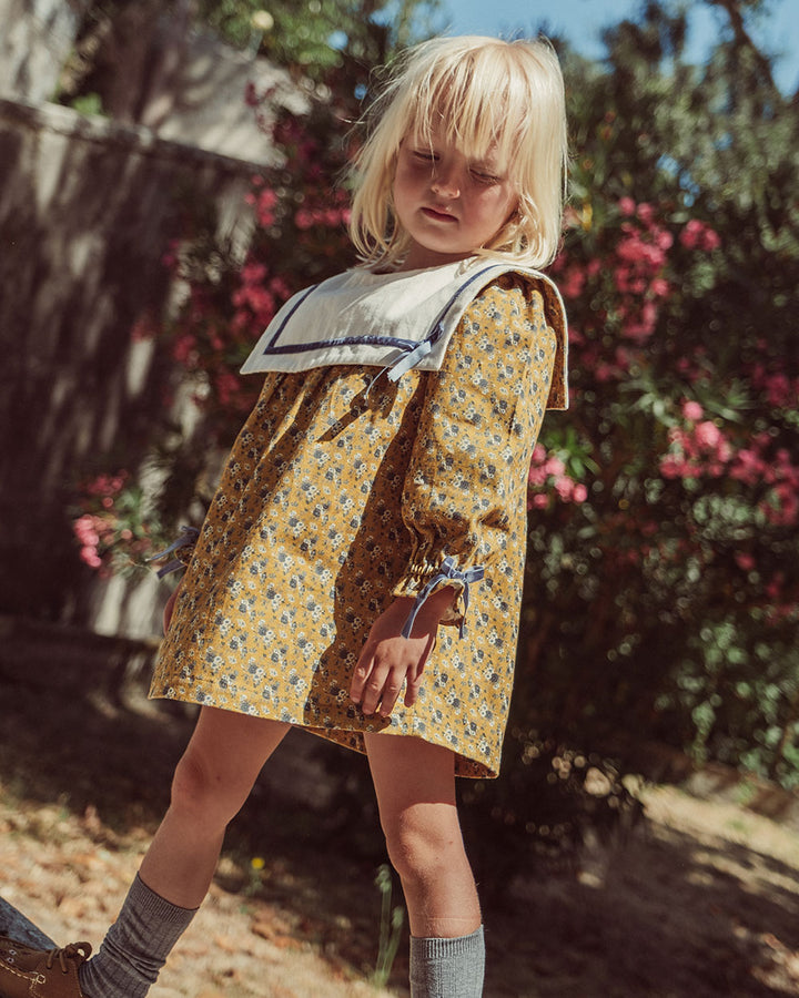 VESTIDO DENIM ALINA FLOWERS MUSTARD PETIT