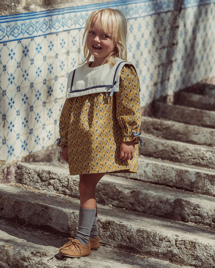 VESTIDO DENIM ALINA FLOWERS MUSTARD PETIT