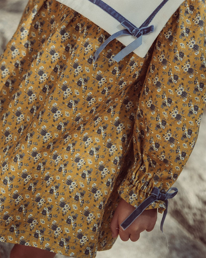 VESTIDO DENIM ALINA FLOWERS MUSTARD PETIT