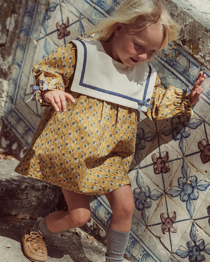 VESTIDO DENIM ALINA FLOWERS MUSTARD PETIT