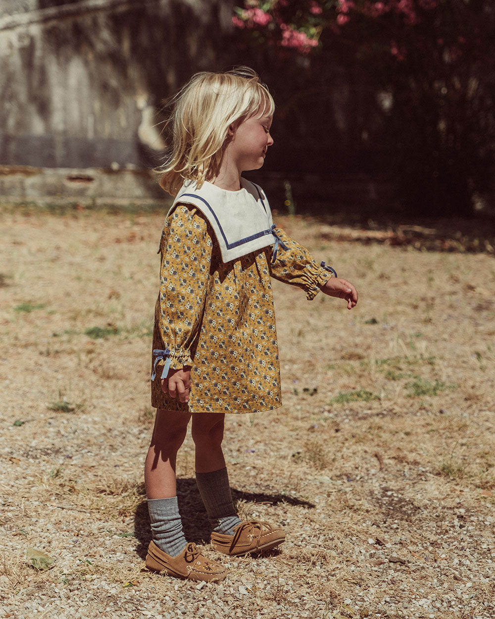 VESTIDO DENIM ALINA FLOWERS MUSTARD PETIT