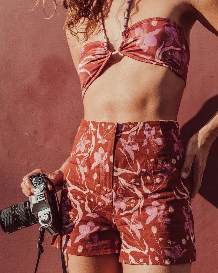 SHORT TAVOLARA BURGUNDY PRINT