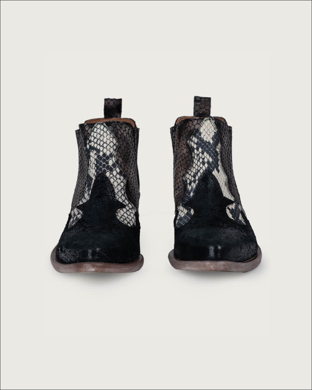 MUSE BLACK