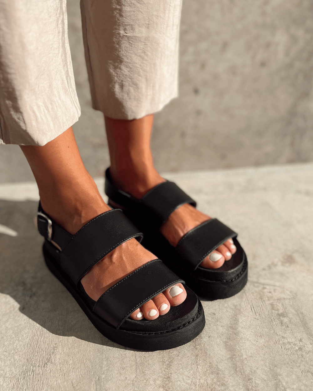 ARUBA BLACK