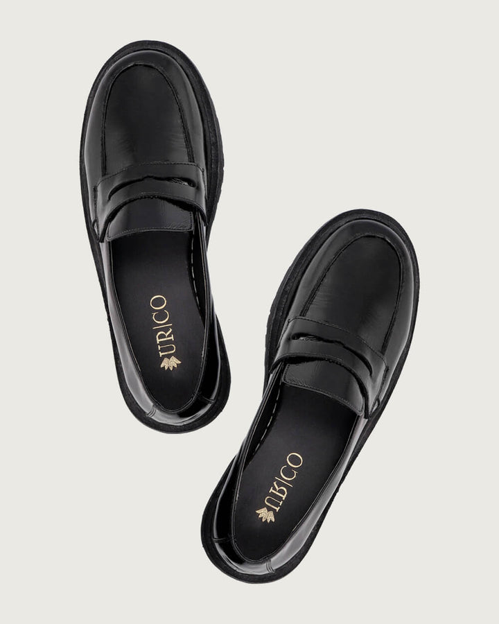 MOCASÍN GEORGETTE BLACK CHAROL