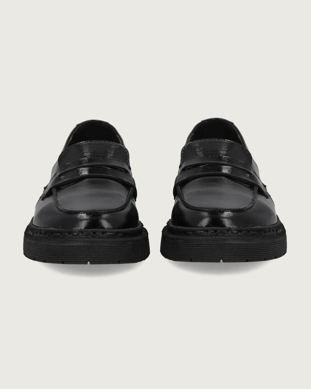 MOCASÍN GEORGETTE BLACK CHAROL